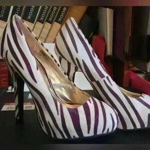 Mossimo zebra stilletos